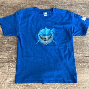 Disney Pixar vintage Finding Nemo with Bruce blue t-shirt